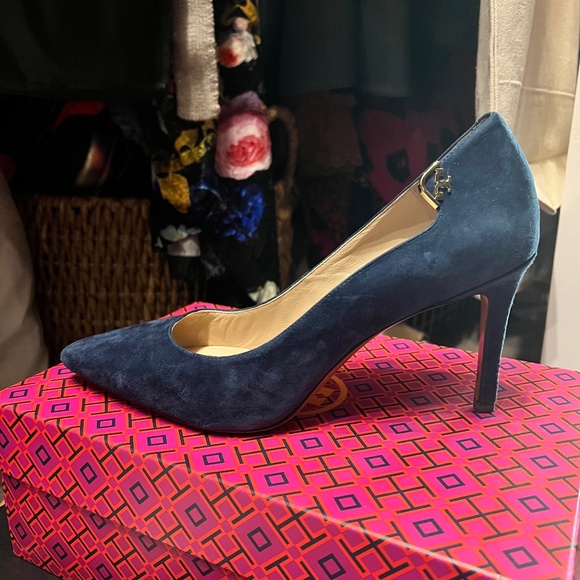 Tory Burch Pump - Picture 1 of 1